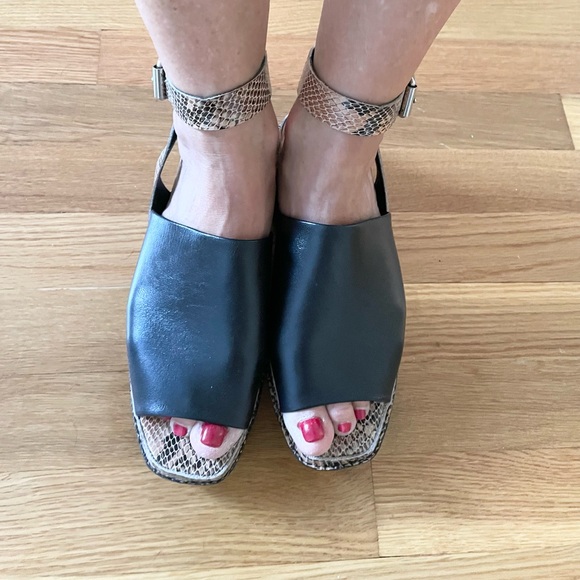 Rachel Comey Black Leather Bower Sandals - Picture 12 of 16